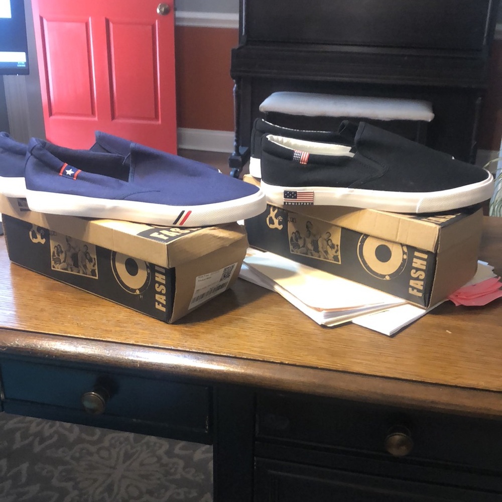 2 pair mens shoes